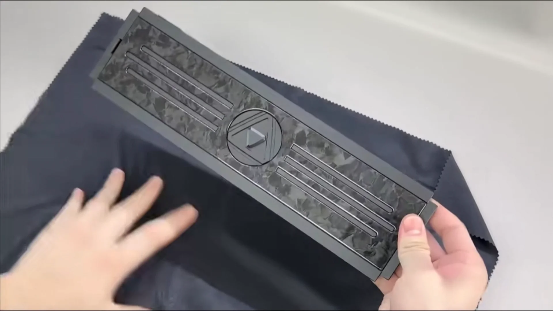 In Stock] Fly Wrist Rest – Velocifire