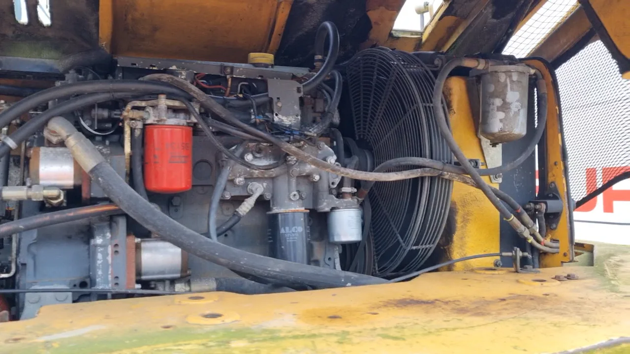 Liebherr R312