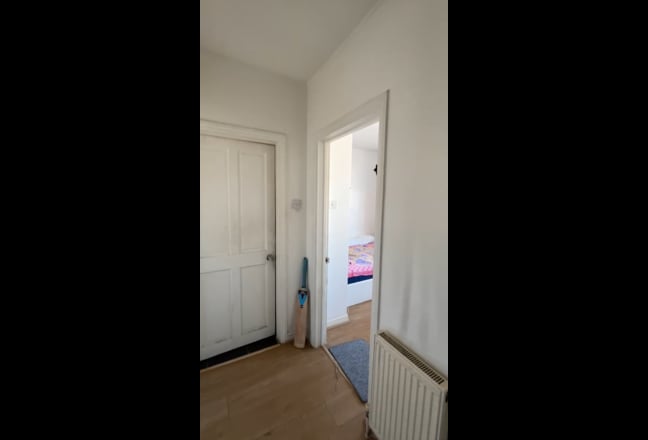 Double Room- Text to Arrange Viewings Main Photo