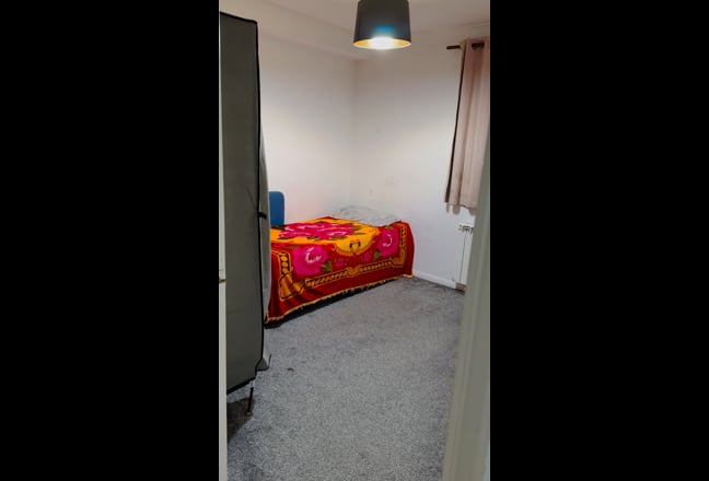 1 room for rent  Main Photo