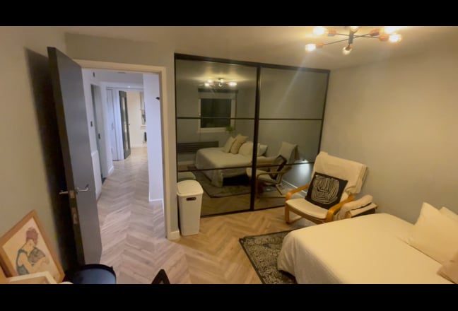 Fully Furnished 2-Bedroom Flat with Modern Ameniti Main Photo