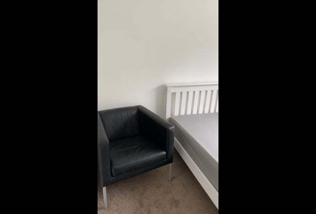 1 Bedroom Flat in Bow (E3) Main Photo