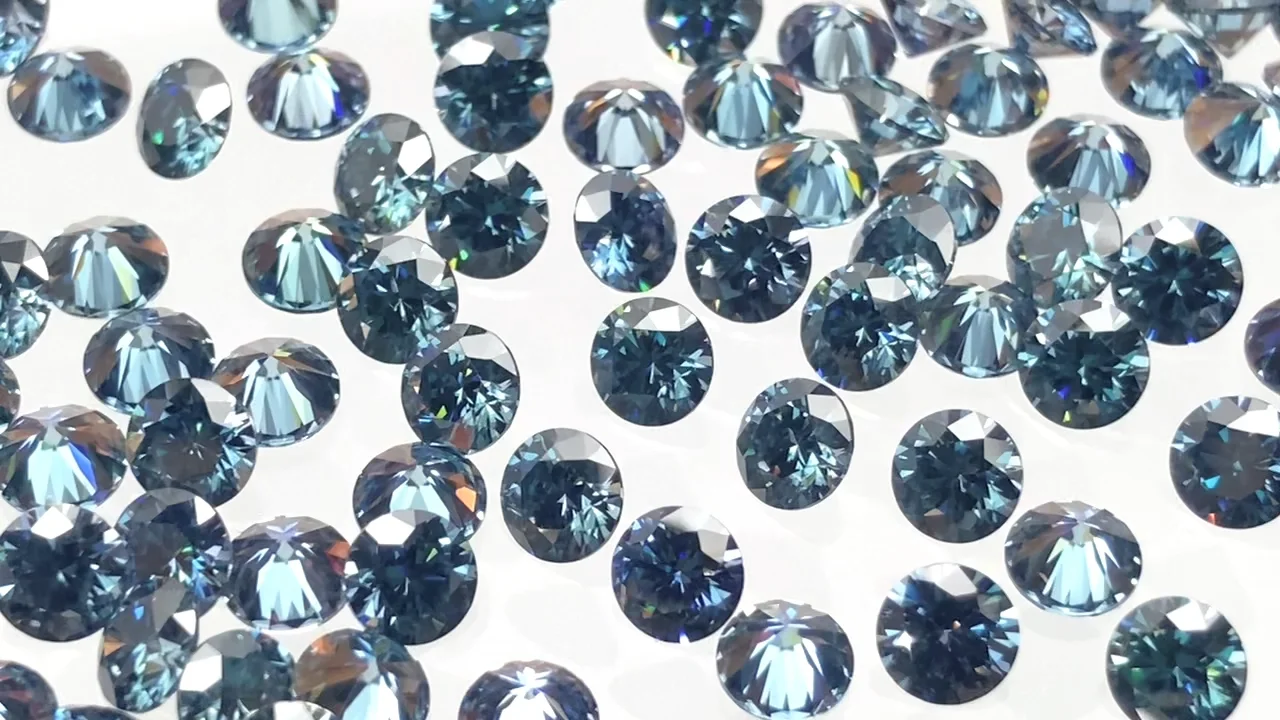 SOTAblue でございます モアサナイト 動画】モアサナイトAAA ルース ラウンドファセットカット4×4mm