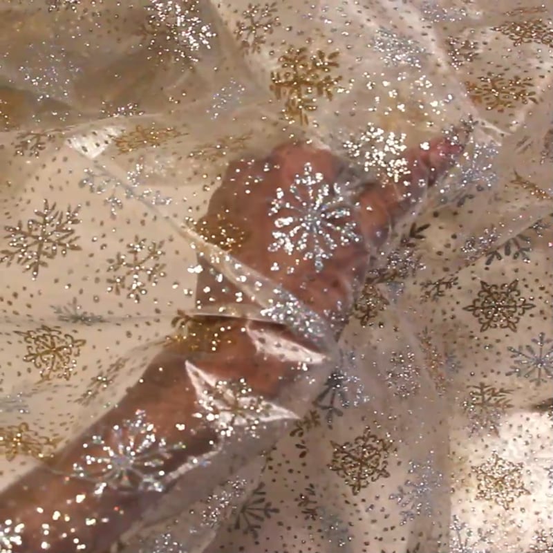 Vidéo: Organza imprimé Noël - Flocon de neige argent & doré