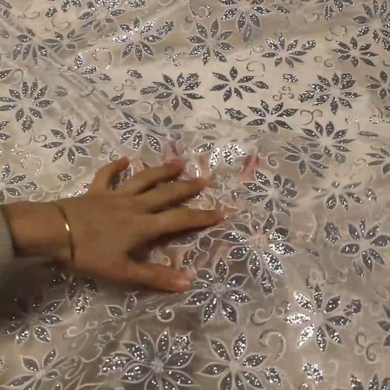 Vidéo: Organza imprimé Noël - Fleur argent