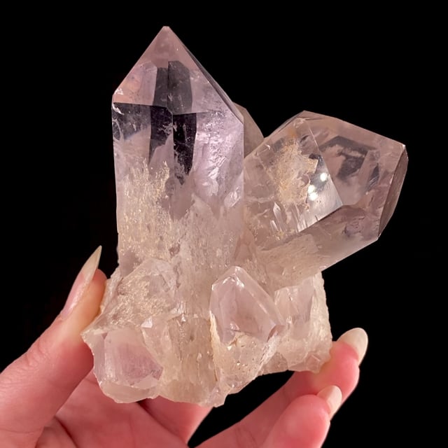 Quartz var: Amethystine