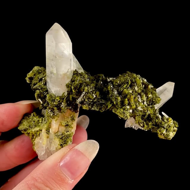 Epidote with Quartz (highly aesthetic specimen)