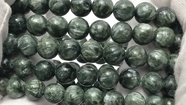 セラフィナイト（産地・ロシア） ラウンド8mm ブレスレット｜天然石