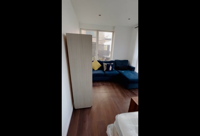 Rent with NO DEPOSIT in the Heart of Docklands Main Photo