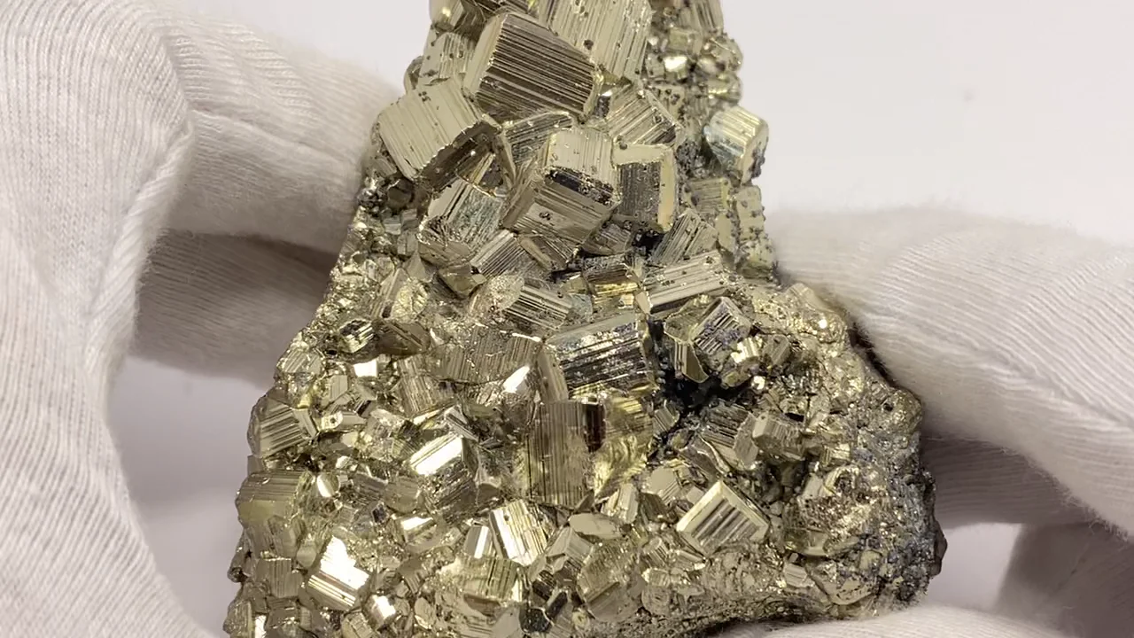 動画】【1点もの】ゴールデンパイライト クラスター 1個 NO.19