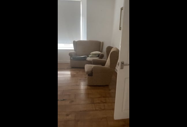 Roommate wanted 2025 - 1 Bedroom available  Main Photo