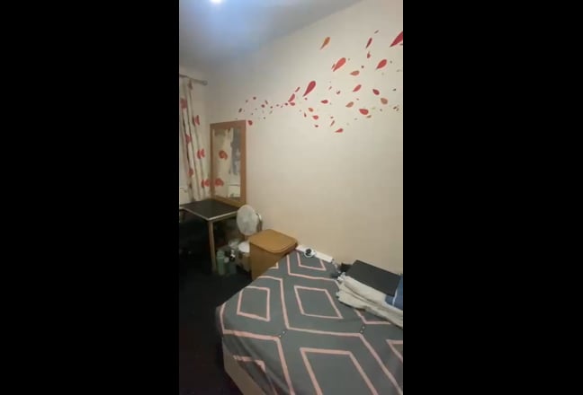 One single Room to let  Main Photo