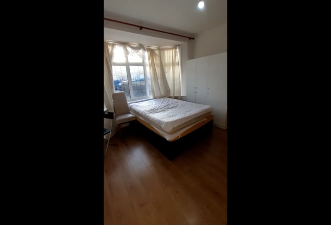 Extra Large Double Bedroom in North Harrow £182 PW Main Photo