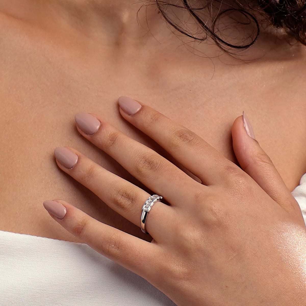 product video 2 for 1 ctw Emerald Lab Grown Diamond Five-Stone Anniversary Band