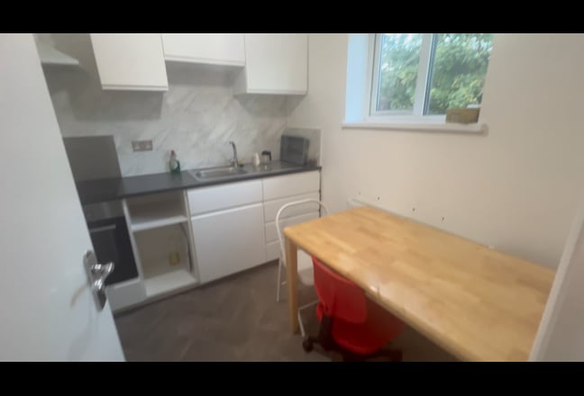 All Bills Inclusive 2 Spacious Rooms, Tottenham  Main Photo