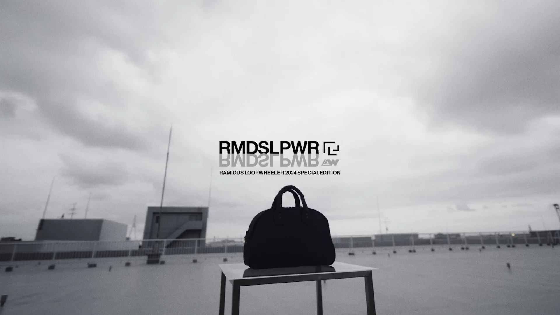 LOOPWHEELER × RAMIDUSが10月25日にローンチ LOOPWHEELER × RAMIDUSが10月25日にローンチ
