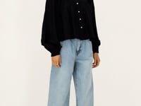 zwarte blouse met pofmouwen_1