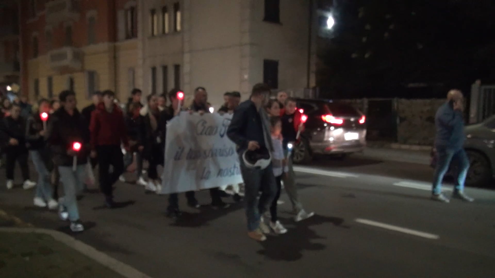 Una fiaccolata per Federico