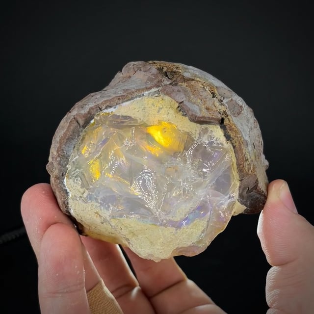 Opal "thunderegg"