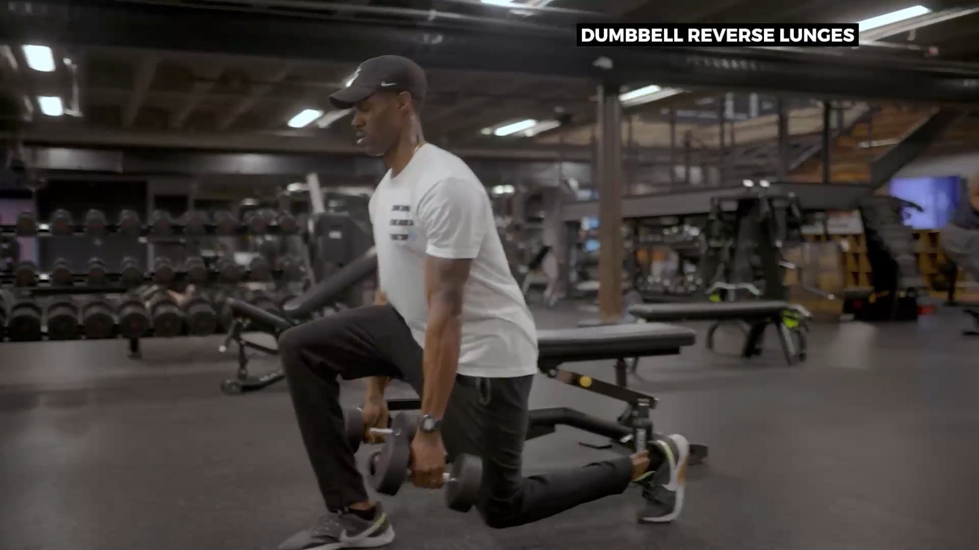 DUMBBELL BACK LUNGE