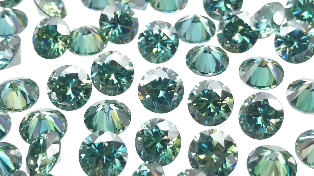 動画】モアサナイトAAA ルース ラウンドファセットカット8×8mm