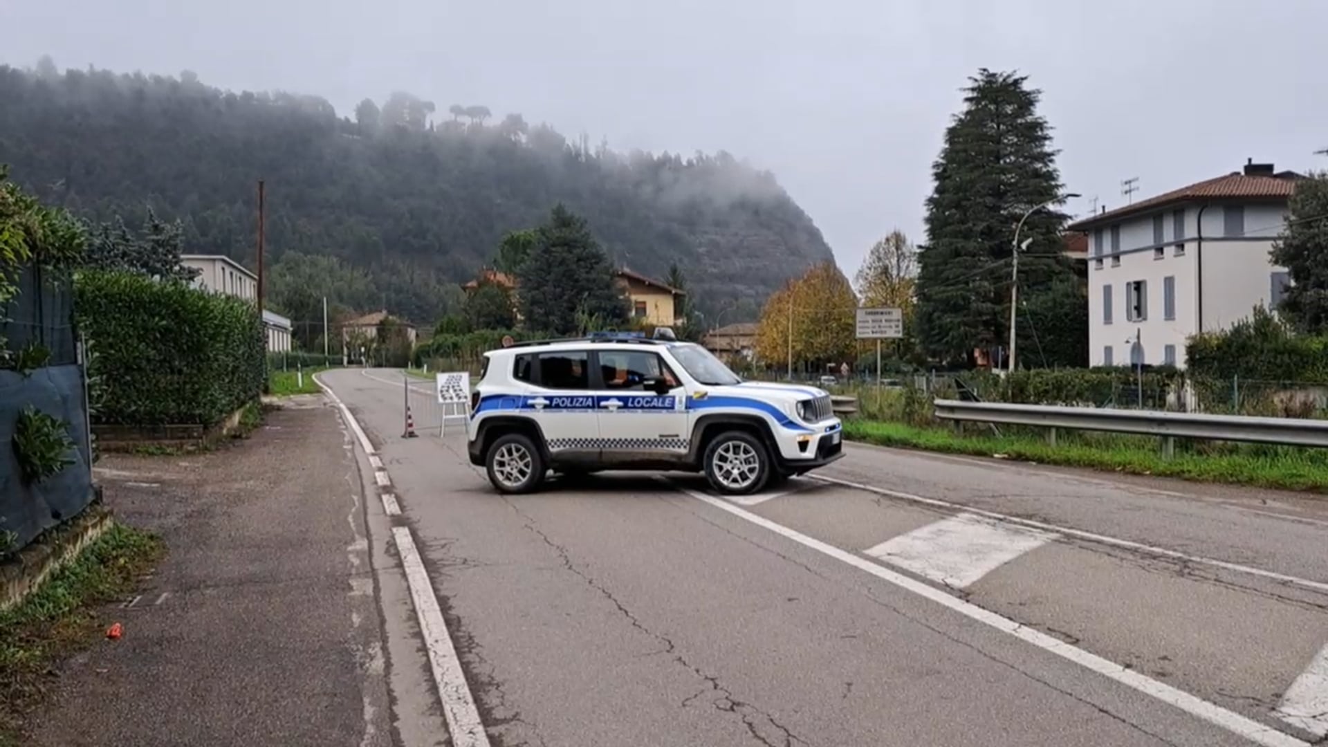 Maltempo: scuole chiuse, evacuazioni, strade interrotte