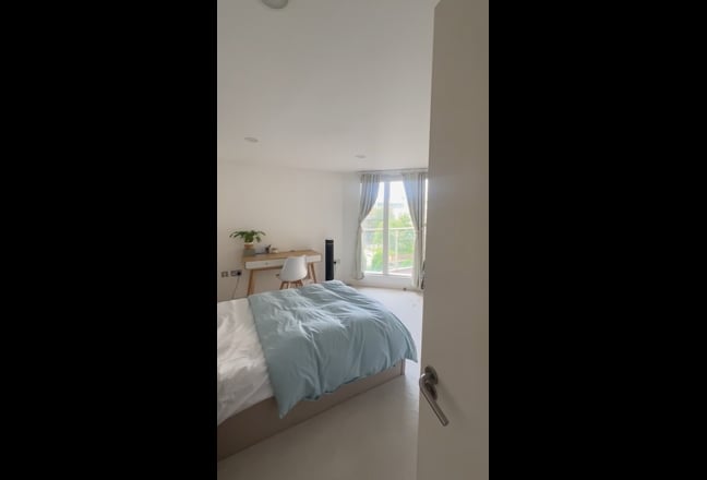 Sublet En-suite room with balcony - 1.5 months Main Photo