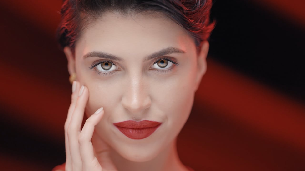 Alix Aviyen – Tamamen Sen! Kadınlar Günü