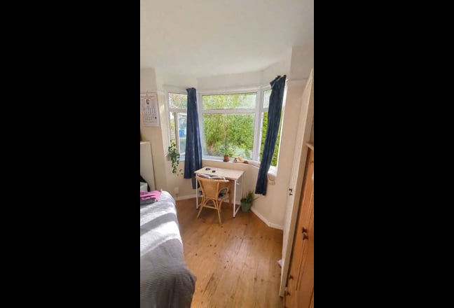 A Beautiful Double Room Near to the City Centre Main Photo