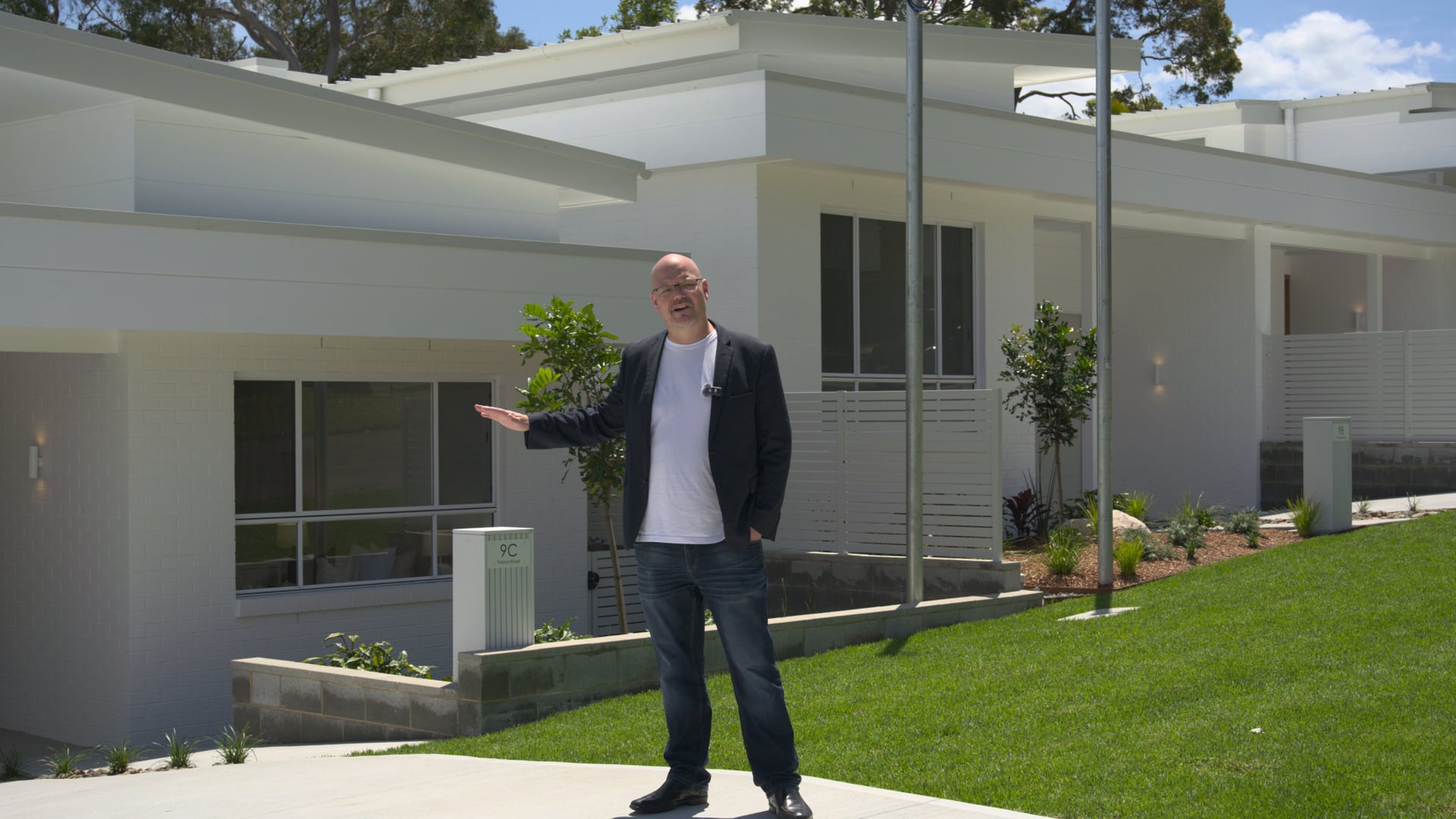 9 French Road - Presence