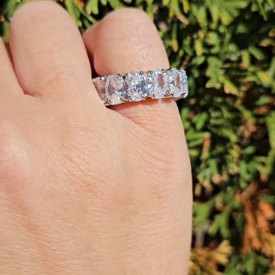 Oval Eternity Band (10 TCW)