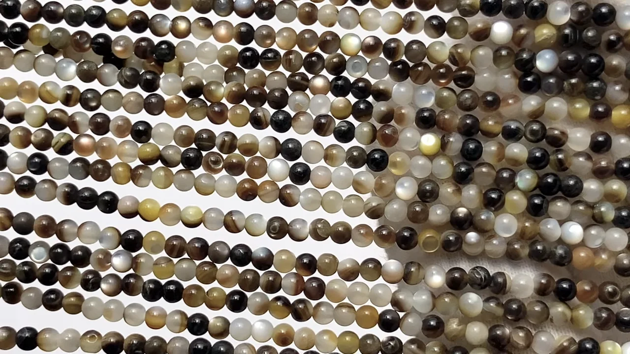 ブラウン～ブラックシェル（黒蝶貝） 極小ラウンド2mm 1連｜天然石