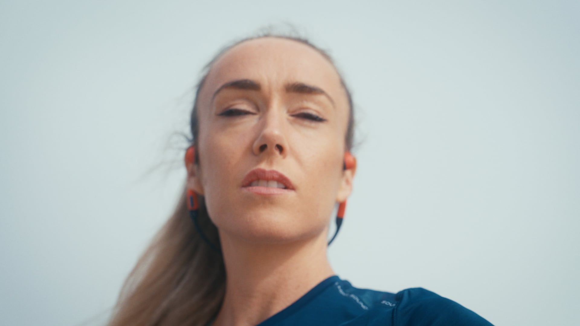 EIILISH McCOLGAN & SHOKZ - EMBRACE THE NOISE