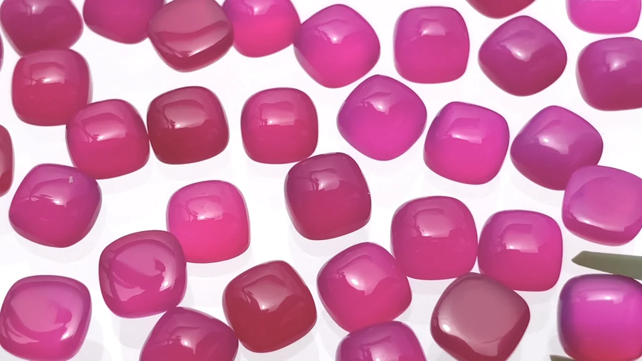 動画】フューシャピンクカルセドニーAAA スクエア カボション6×6mm 5個