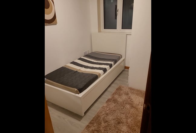 Single room with own bathroom  Main Photo