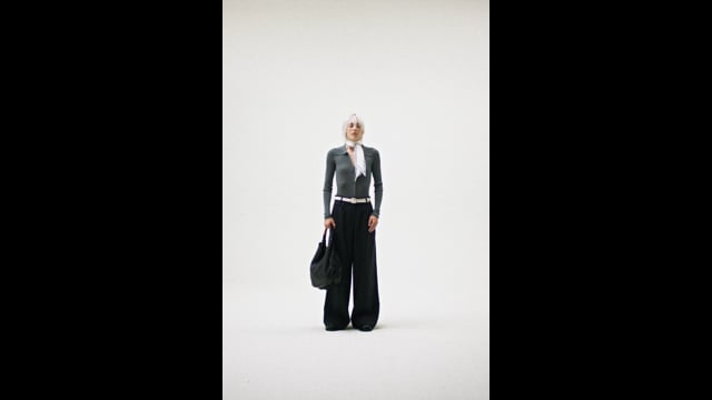 deVine Voices English with Native German accent Female Voiceover Zalando Commercial