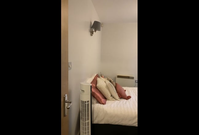 1 Bedroom - Professional 2 Person Flat  Main Photo