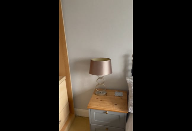 Lovely double bedroom for rent, in family home Main Photo