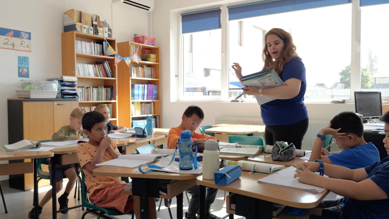 TeachBeyond in Romania - The Power of Grace in the Classroom