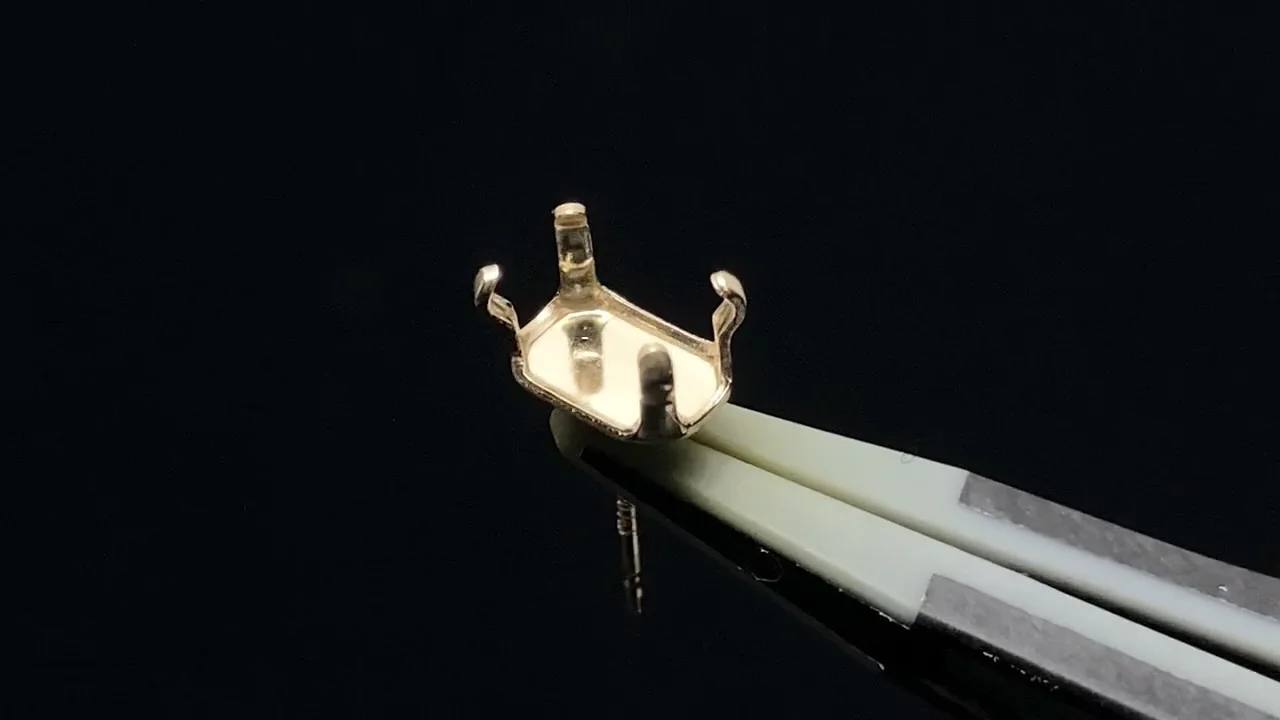 14KGF 4本爪ピアスポスト空枠 レクタングルファセットカット用