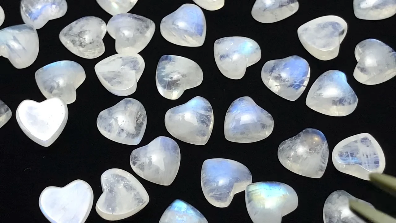 レインボームーンストーン ハート カボション7.5×8mm 2個｜天然石
