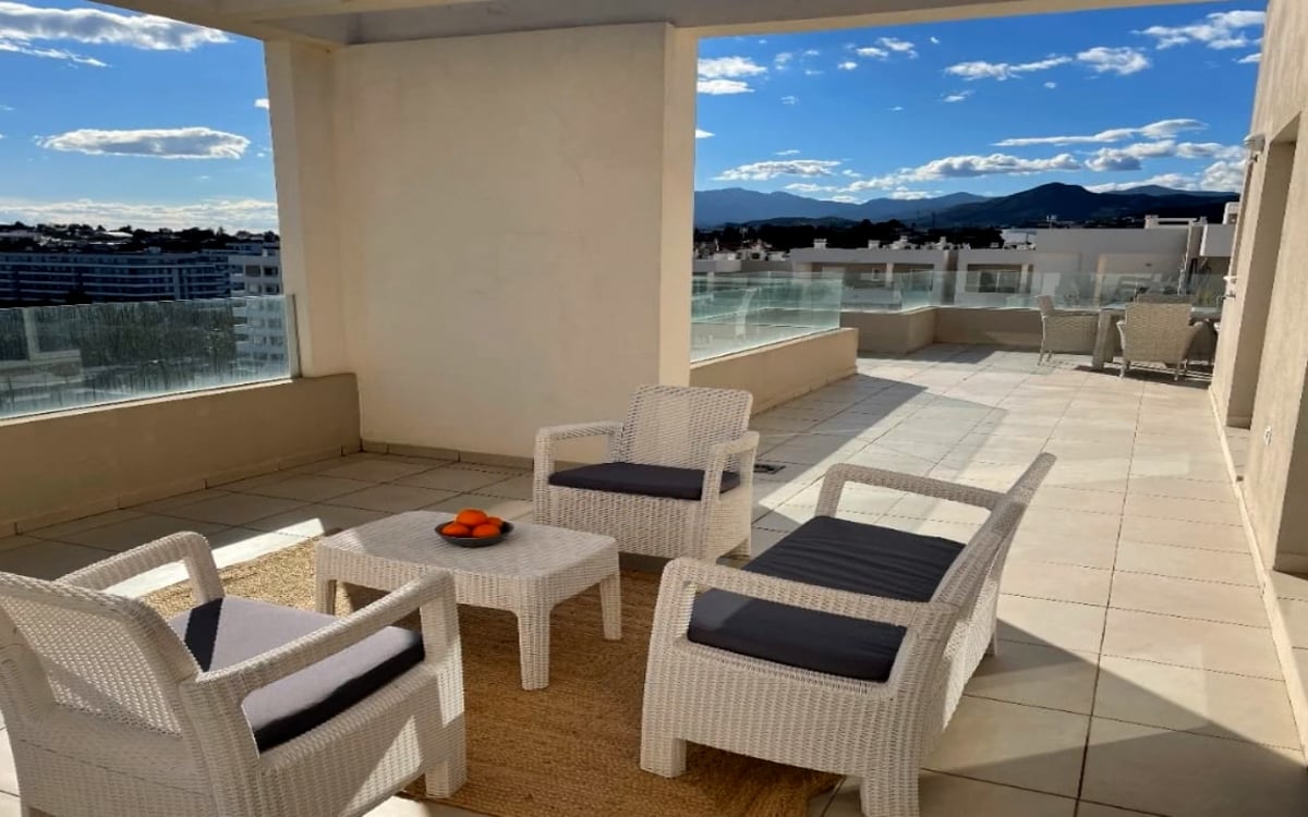 Penthouse for Rent in Marbella