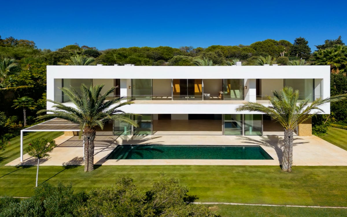 Villa for Sale in Estepona