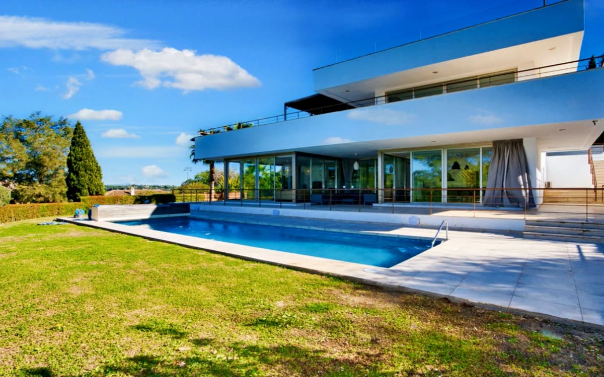 Вилла на продажу в Puerto de Sotogrande - La Marina - EC-BD2215