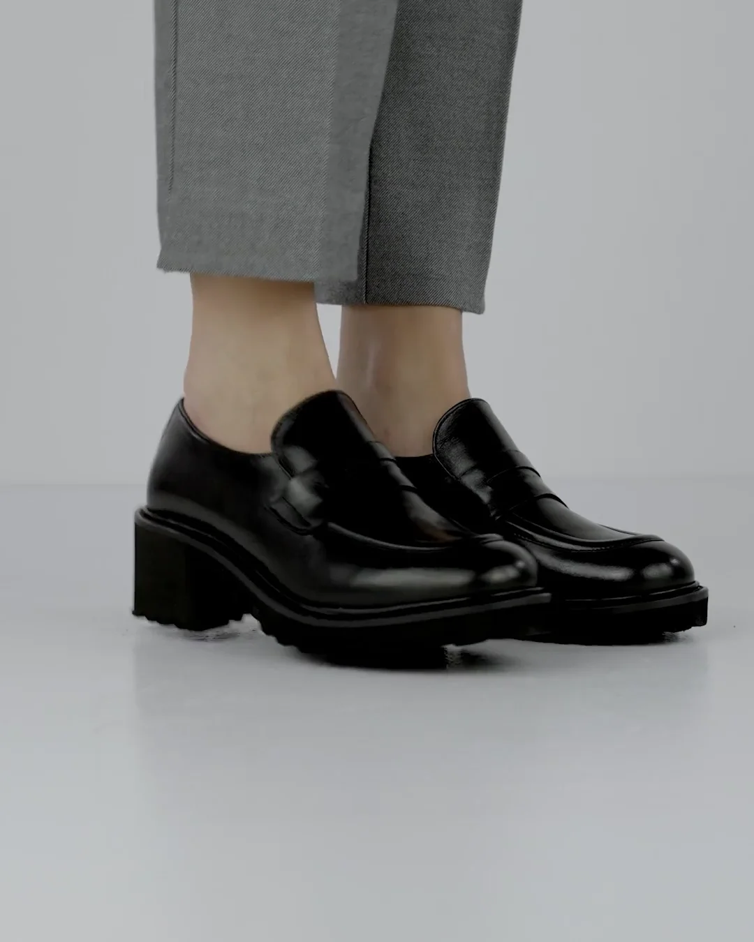 Mocassini Donna Tacco Basso A Punta - Slip-On In PU Verniciato - Traspiranti E Comodi Per Camminare - Taglie Forti