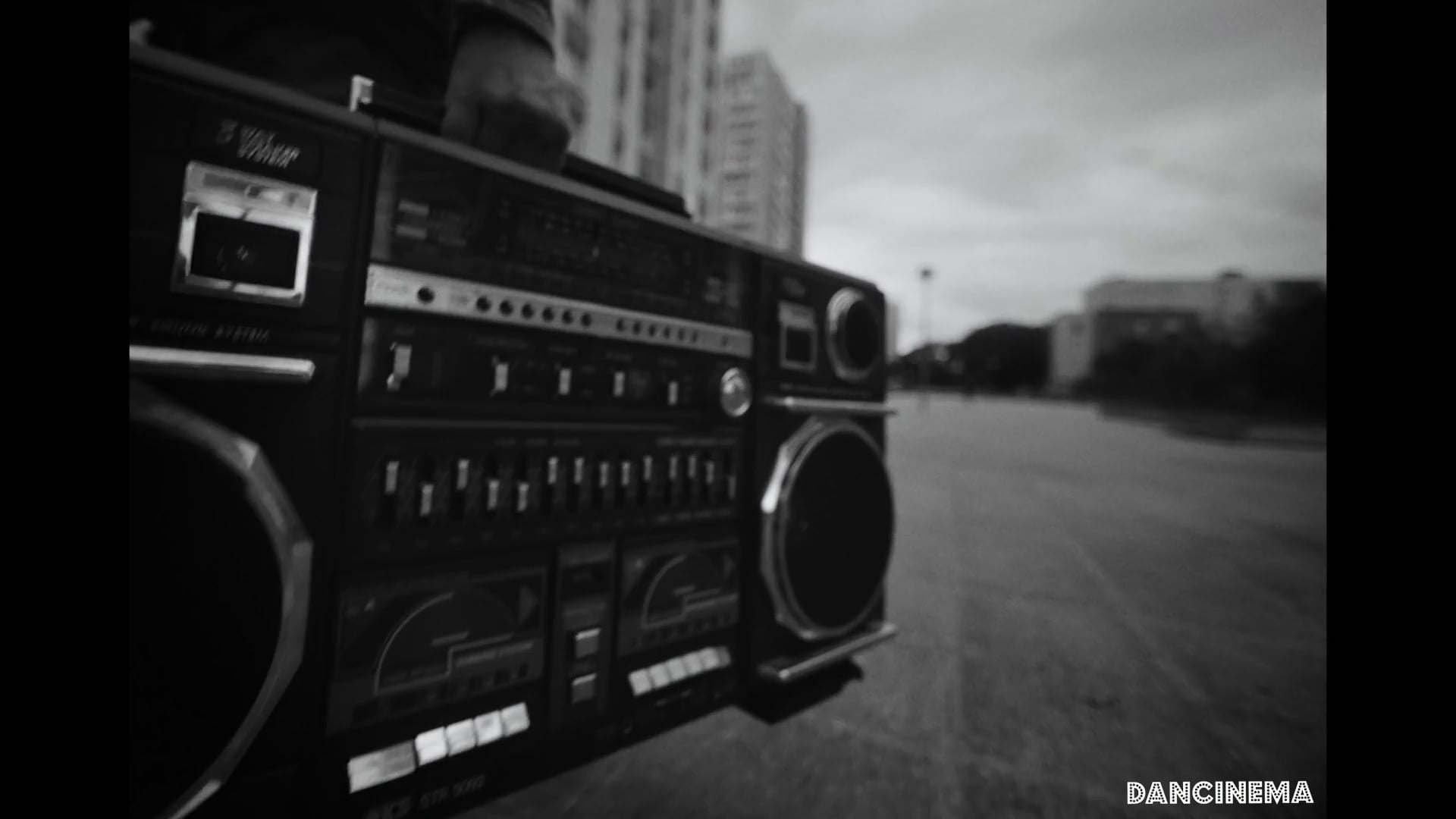 Dancinema 2024: Le Terrain Vague