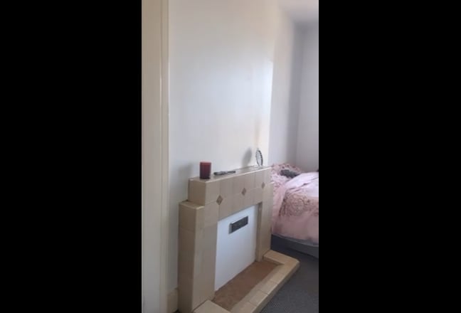 One spacious double Rooms in E7  Main Photo