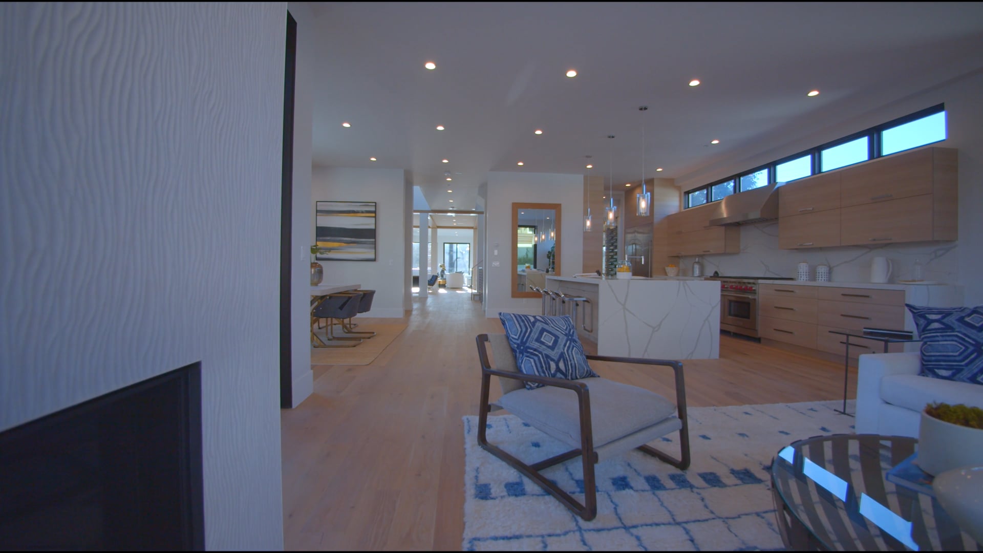 Real Estate with Chris - Realtor - Dallas, Texas
