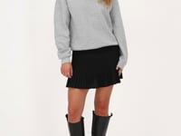 Zwart rokje met grijze sweater_1