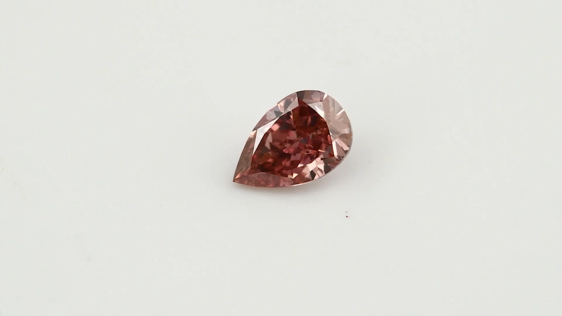 0.33 Carat Fancy Deep Pink Pear Diamond SI2 GIA | LEIBISH